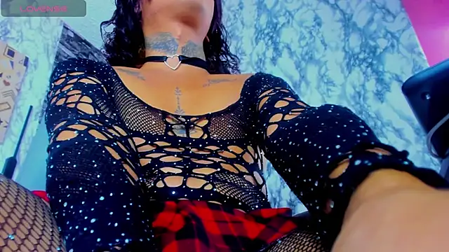 Snapshot of Dayana_20cm chatting on 09-25-25, 05:33 Dayana 20cm online show from 09-25-25, 05:33