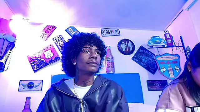 Snapshot of lili_roussi chatting on 10-19-25, 12:22 lili roussi online show from 10-19-25, 12:22