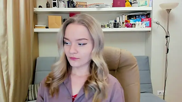 Kara Smith  online show from 01-06-25, 11:20