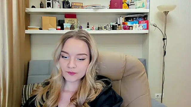 Kara Smith  online show from 01-15-25, 11:19