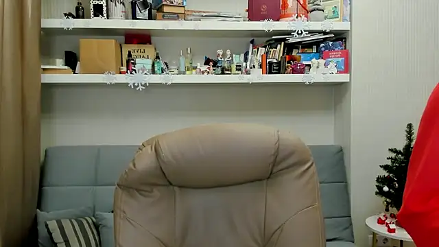 Kara Smith  online show from 12-17-25, 12:38