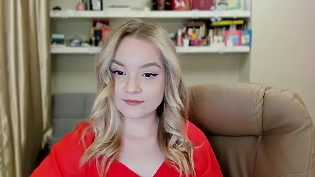 Kara Smith  online show from 02-22-26, 10:52