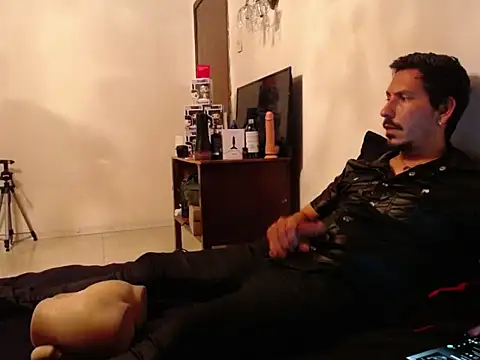 Snapshot of David_Blake69 chatting on 10-12-25, 04:55 David Blake69 online show from 10-12-25, 04:55