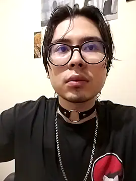 Snapshot of Dante_Gothic chatting on 03-13-25, 06:16 Dante Gothic online show from 03-13-25, 06:16