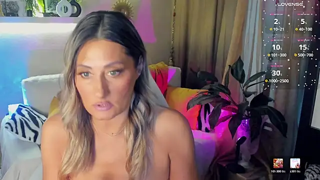 SarahAlluring online show from 05-25-26, 04:13