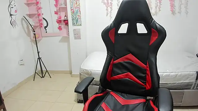 natasha hot11 online show from 10-18-25, 06:19