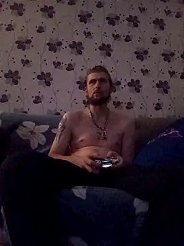 Snapshot of ThePython666 chatting on 10-08-25, 11:57 ThePython666 online show from 10-08-25, 11:57