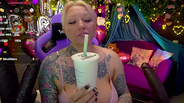 BlackedBarbie online show from 06-18-26, 02:43