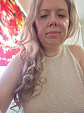 Snapshot of Irina3718 chatting on 06-16-26, 07:22 Irina3718 online show from 06-16-26, 07:22
