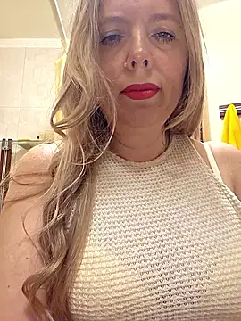 Snapshot of Irina3718 chatting on 06-19-26, 10:30 Irina3718 online show from 06-19-26, 10:30