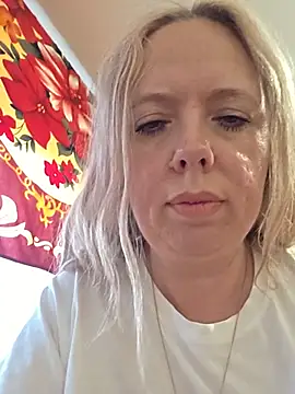 Snapshot of Irina3718 chatting on 07-10-26, 03:25 Irina3718 online show from 07-10-26, 03:25