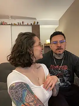 Snapshot of Te_para_2 chatting on 09-18-25, 04:53 Te para 2 online show from 09-18-25, 04:53