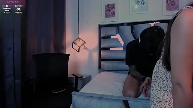 Snapshot of valery_and_Dani_ chatting on 03-14-25, 11:00 valery and Dani online show from 03-14-25, 11:00