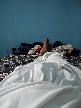 Snapshot of SexTeacher3 chatting on 11-04-25, 01:16 SexTeacher3 online show from 11-04-25, 01:16