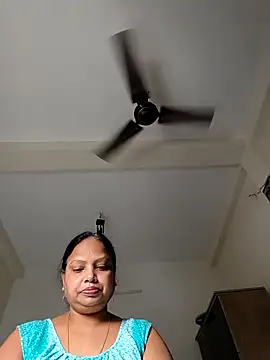 Snapshot of Arohi35 chatting on 09-19-25, 05:09 Arohi35 online show from 09-19-25, 05:09