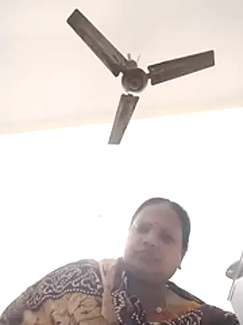 Snapshot of Arohi35 chatting on 02-03-26, 01:38 Arohi35 online show from 02-03-26, 01:38