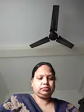 Snapshot of Arohi35 chatting on 02-13-26, 10:33 Arohi35 online show from 02-13-26, 10:33