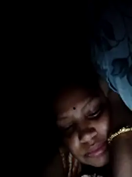 Snapshot of Arohi35 chatting on 02-22-26, 05:33 Arohi35 online show from 02-22-26, 05:33