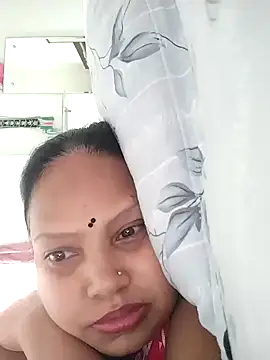 Snapshot of Arohi35 chatting on 02-23-26, 09:28 Arohi35 online show from 02-23-26, 09:28