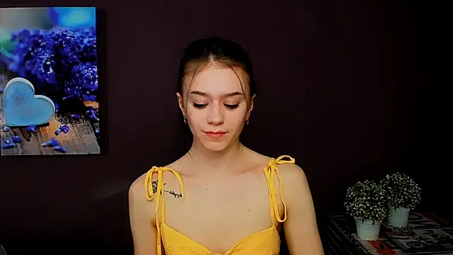 LanaTey online show from 03-20-25, 01:37