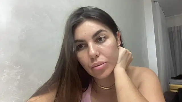 Snapshot of AngelinaMeov chatting on 03-11-25, 04:18 AngelinaMeov online show from 03-11-25, 04:18