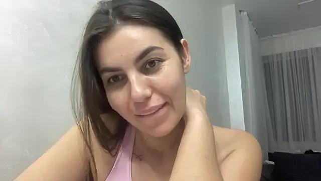 Snapshot of AngelinaMeov chatting on 03-11-25, 11:48 AngelinaMeov online show from 03-11-25, 11:48
