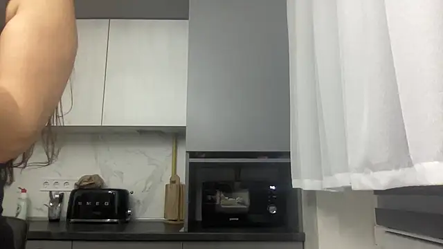 Snapshot of AngelinaMeov chatting on 03-18-25, 05:53 AngelinaMeov online show from 03-18-25, 05:53