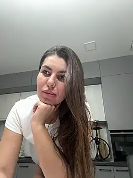 Snapshot of AngelinaMeov chatting on 03-22-25, 12:28 AngelinaMeov online show from 03-22-25, 12:28