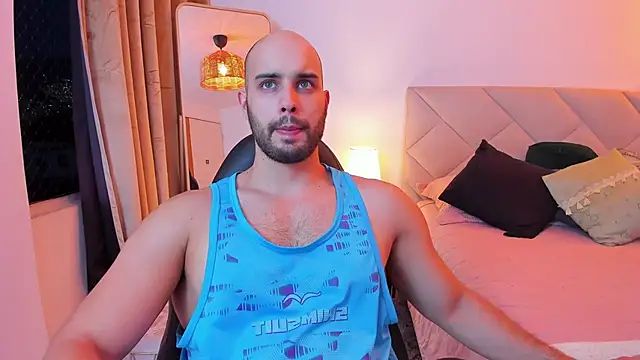 Snapshot of Chris_Alzate chatting on 09-10-25, 11:27 Chris Alzate online show from 09-10-25, 11:27