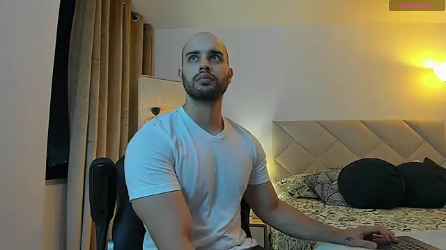 Snapshot of Chris_Alzate chatting on 09-28-25, 01:00 Chris Alzate online show from 09-28-25, 01:00