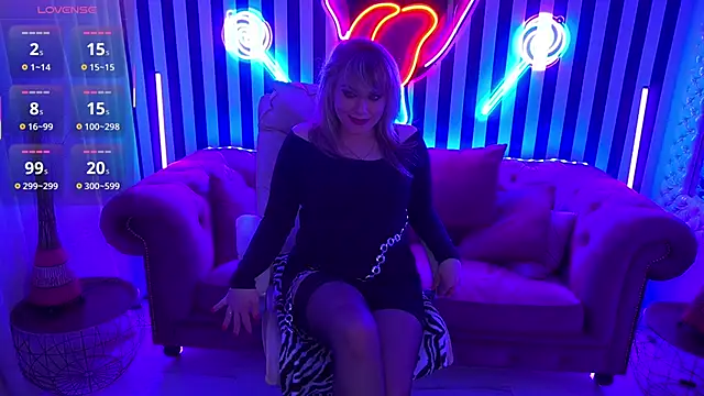 CandyLadyyy online show from 04-19-26, 08:55