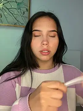 Snapshot of LunaCandy_ chatting on 03-18-25, 12:47 LunaCandy online show from 03-18-25, 12:47