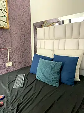 Snapshot of LunaCandy_ chatting on 09-27-25, 02:22 LunaCandy online show from 09-27-25, 02:22