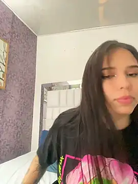 Snapshot of LunaCandy_ chatting on 10-07-25, 01:52 LunaCandy online show from 10-07-25, 01:52