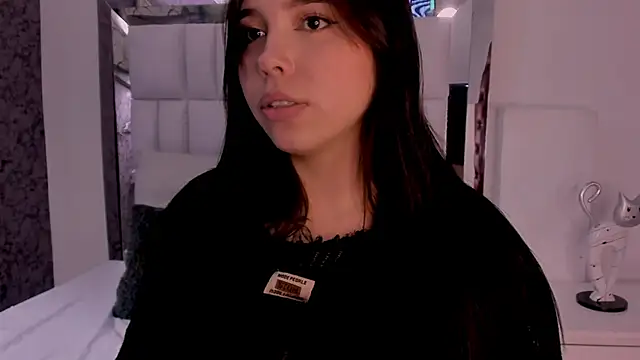 Snapshot of LunaCandy_ chatting on 11-13-25, 03:22 LunaCandy online show from 11-13-25, 03:22