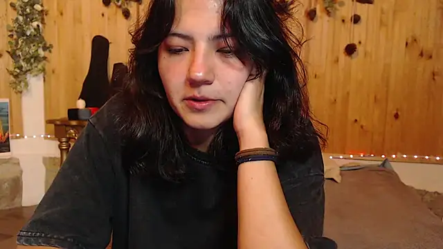Snapshot of Asaray_T chatting on 06-06-26, 01:21 Asaray T online show from 06-06-26, 01:21