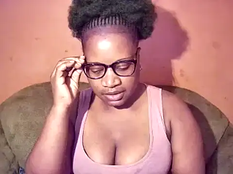 Snapshot of sexyamanda_ chatting on 03-15-25, 02:14 sexyamanda online show from 03-15-25, 02:14