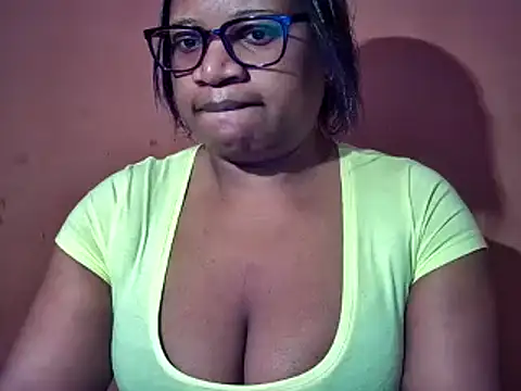 Snapshot of sexyamanda_ chatting on 09-30-25, 04:39 sexyamanda online show from 09-30-25, 04:39