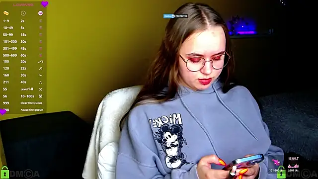 Lilysweet13 online show from 11-10-25, 09:03