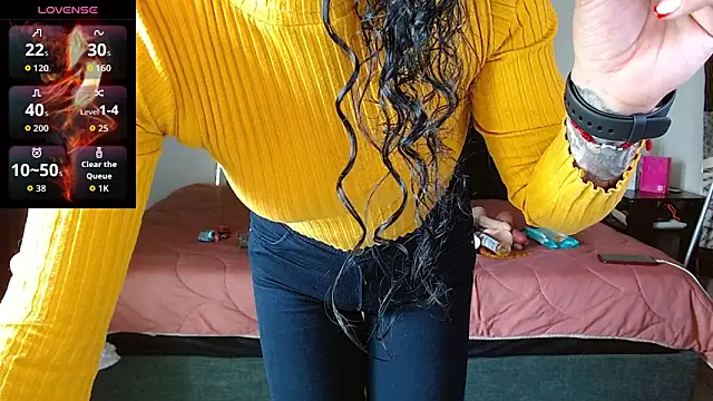 Snapshot of mia_velvet1 chatting on 10-17-25, 03:14 mia velvet1 online show from 10-17-25, 03:14