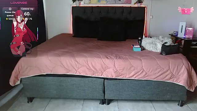 Snapshot of mia_velvet1 chatting on 11-17-25, 01:39 mia velvet1 online show from 11-17-25, 01:39