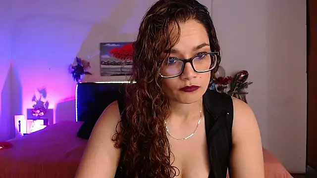 Rose Thompson1 online show from 10-17-25, 01:57