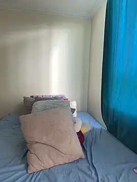 Snapshot of Ivelleee_ chatting on 09-19-25, 09:37 Ivelleee online show from 09-19-25, 09:37