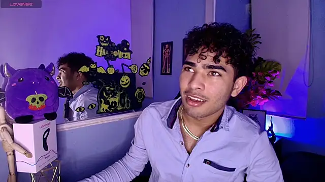 Snapshot of LucasCarterr_ chatting on 10-03-25, 03:58 LucasCarterr online show from 10-03-25, 03:58