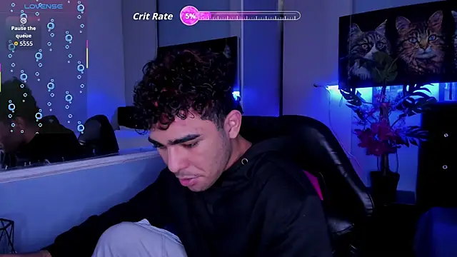 Snapshot of LucasCarterr_ chatting on 11-21-25, 04:00 LucasCarterr online show from 11-21-25, 04:00