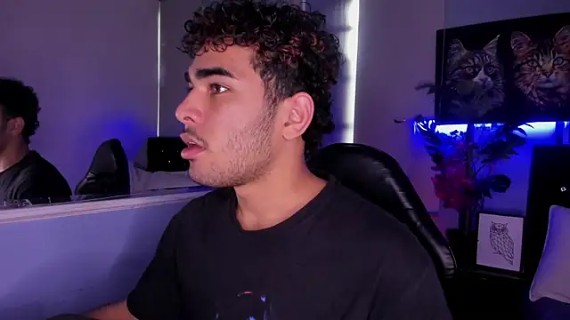 Snapshot of LucasCarterr_ chatting on 11-30-25, 04:00 LucasCarterr online show from 11-30-25, 04:00