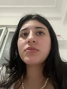 Snapshot of SashaLuss_ chatting on 03-20-25, 01:35 SashaLuss online show from 03-20-25, 01:35