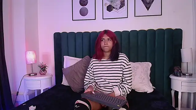 Karin Ks online show from 03-21-25, 09:23