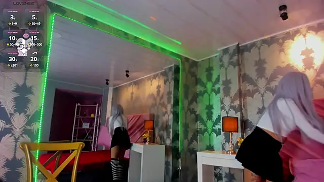 Karin Ks online show from 02-10-26, 03:21