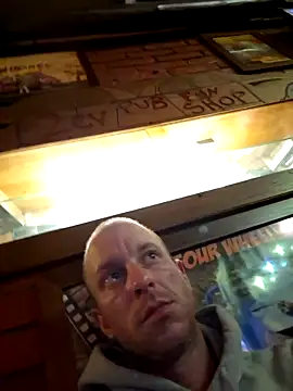 Snapshot of svenpfeifer chatting on 03-14-25, 10:16 svenpfeifer online show from 03-14-25, 10:16